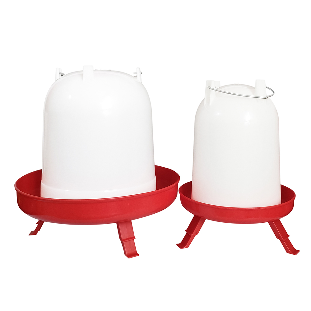 chicken drinker Barrel bebedero para pollos Barril