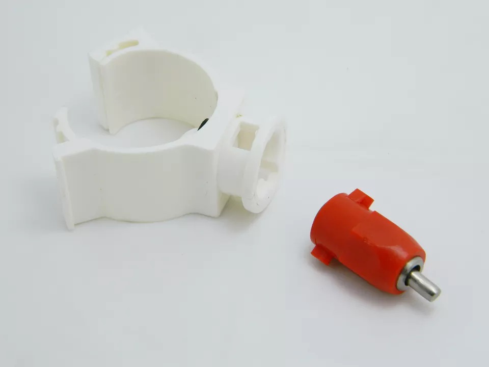Comederos y bebederos automáticos para aves de corral, bebederos para tetina con soporte para granja de pollos, LM-44 para beber de tubo redondo de 25mm