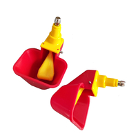 Bebedero de agua estilo válvula de flotador cuadrado lubricante, tazas para aves de corral, pollo o pájaros, tetina de bebedero con taza, taza para beber pollo, LM-36