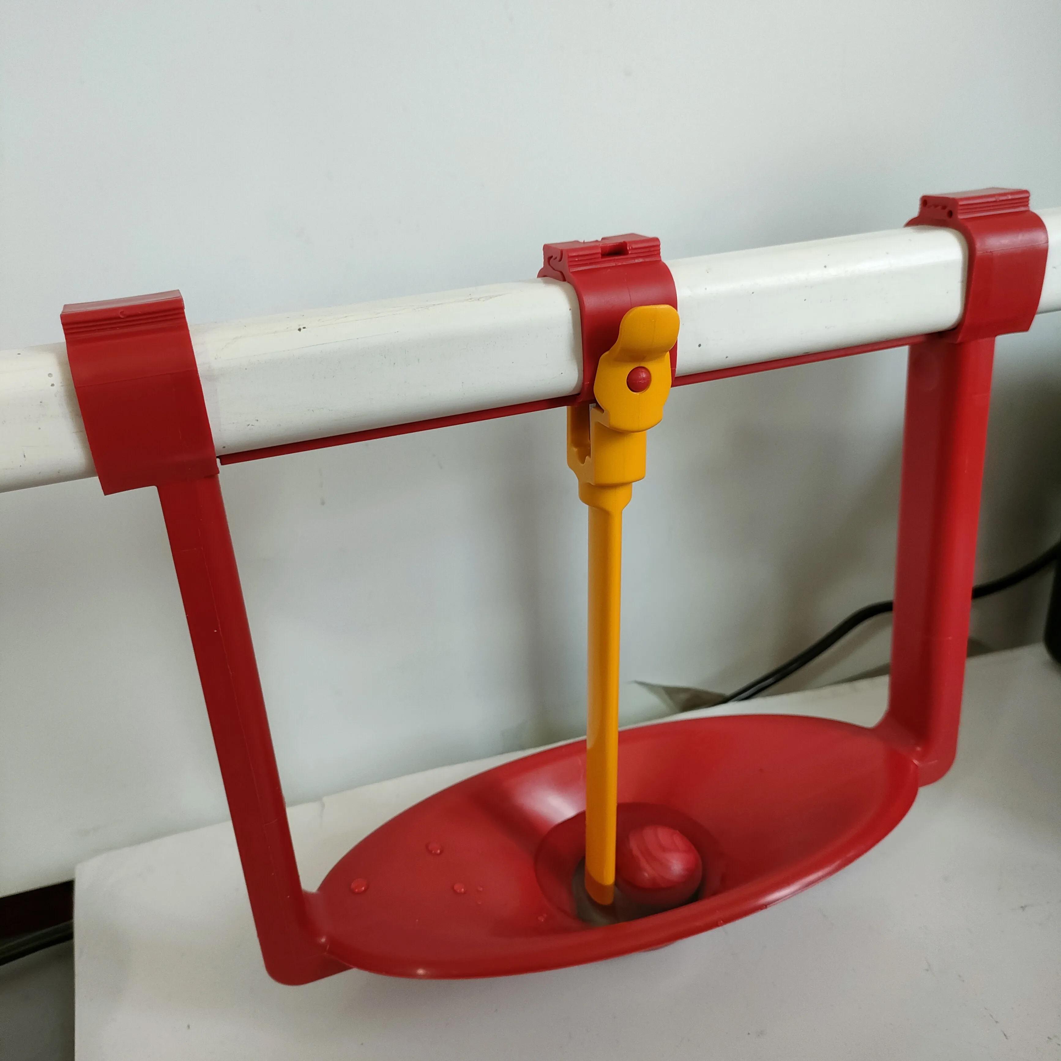 vaso-bebedero-de-pavo