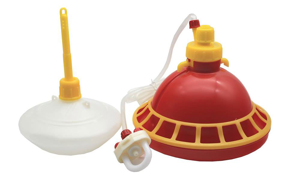 Cómo utilizar y características del bebedero para pollos Plasson