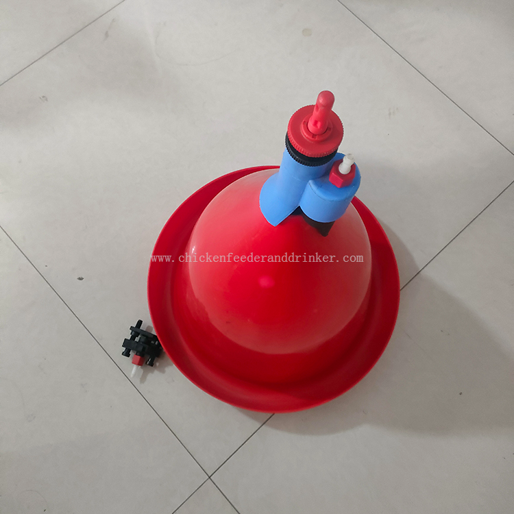 Bebedero de campana Plasson de alta calidad, bebederos para pollitos, bebedero automático colgante para aves de corral, bebedero de campana para pollo a la venta LM-93